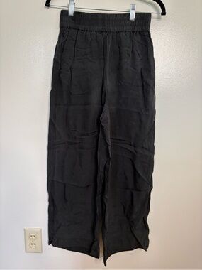 & Other Stories Soft Matte Black Pleated Wide-Leg Trousers Size 2